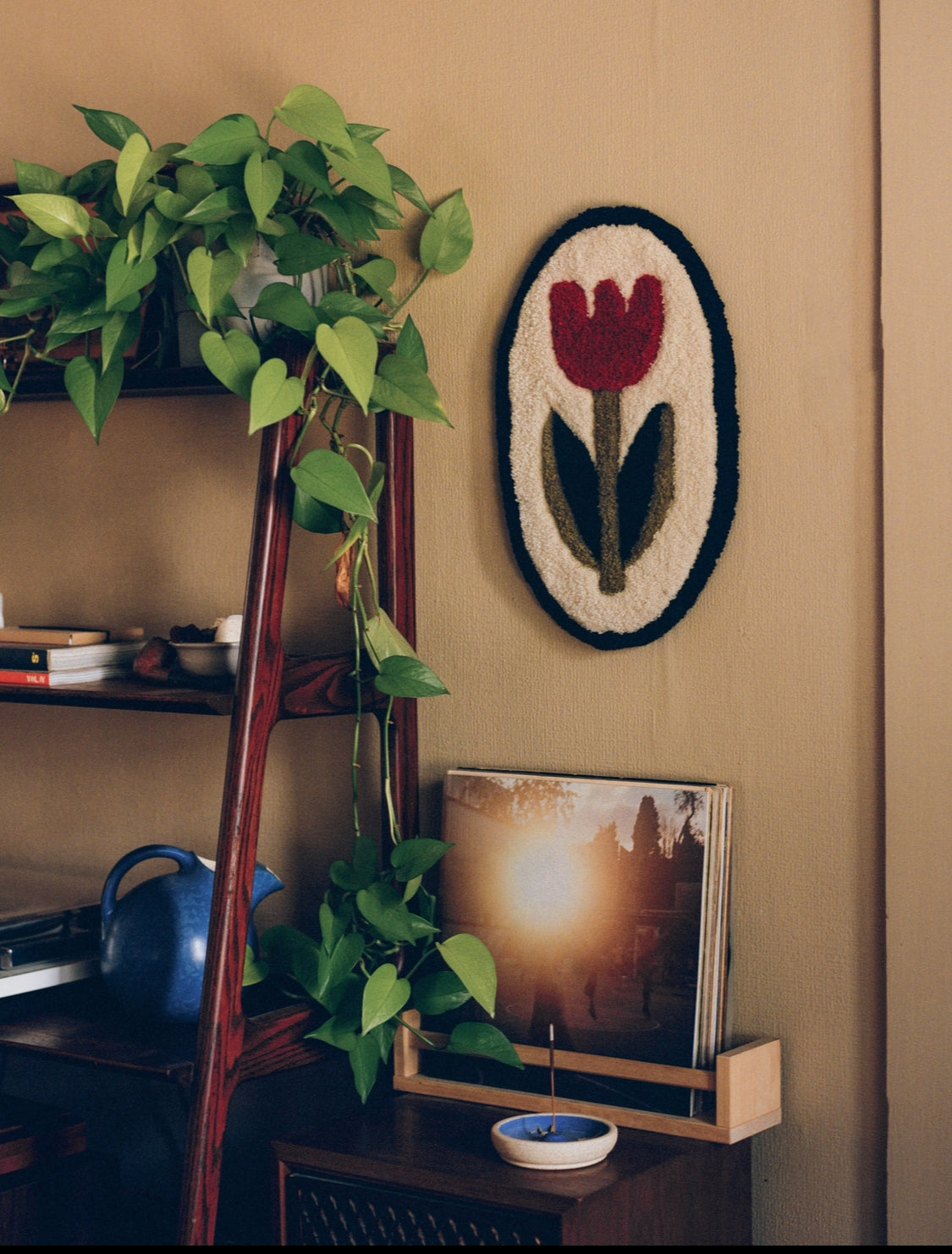 tulip wall rug